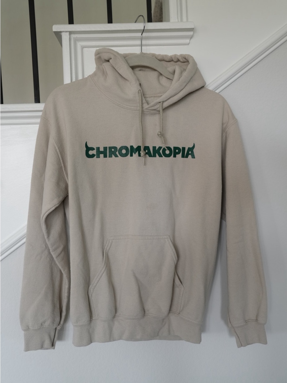 Tyler The Creator CHROMAKOPIA Hoodie Beige Green Graphic Pullover Size Small
